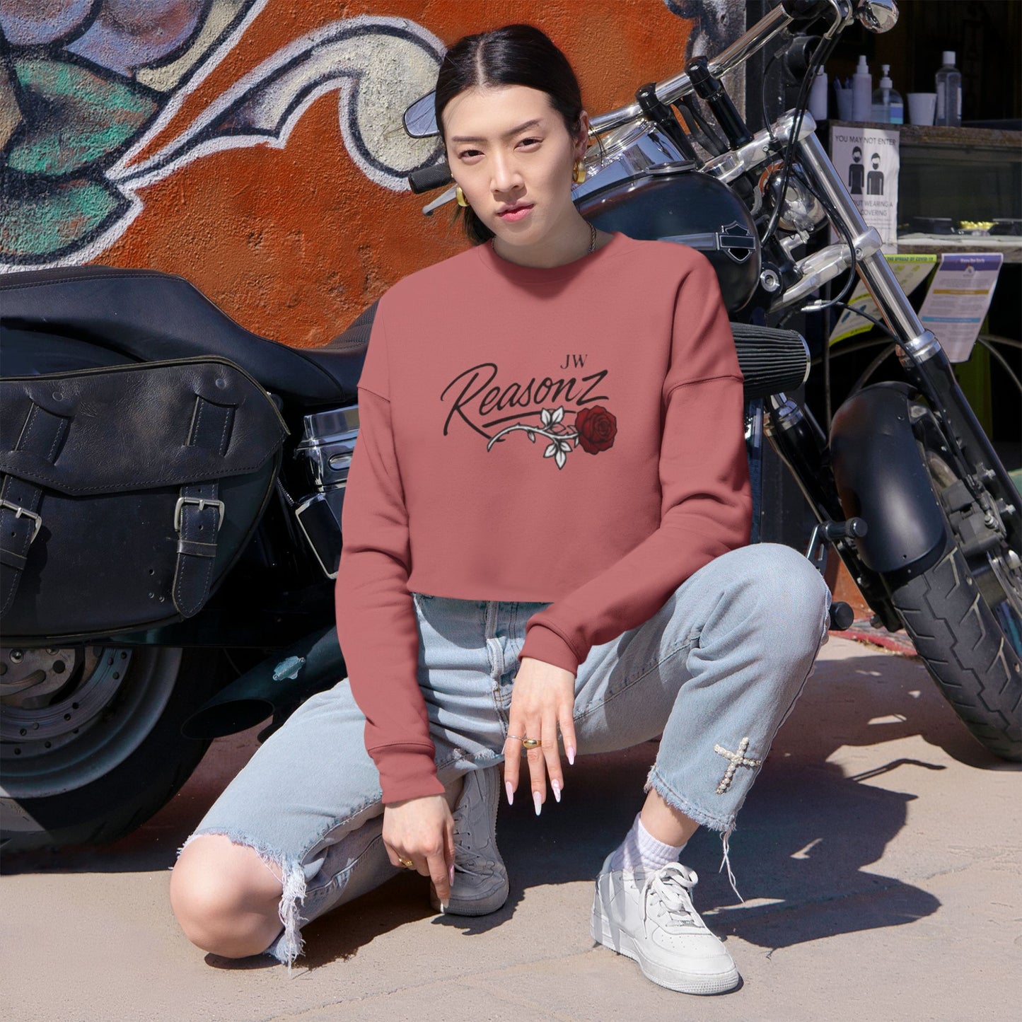 Reasonz Floral Cropped Sweatshirt — Women's Casual Vintage-Inspired Pullover
